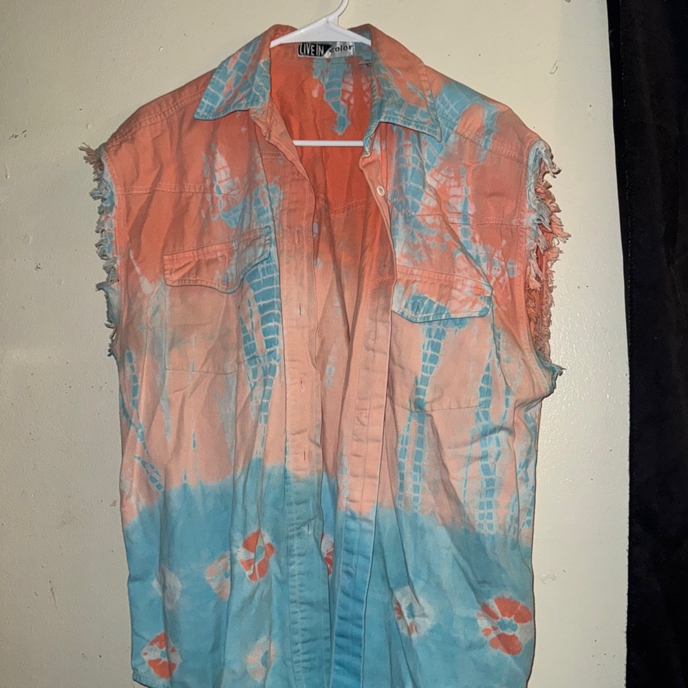 Cut off shirt